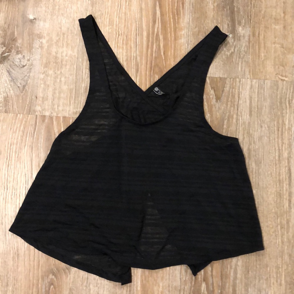 Onzie loose black crop top